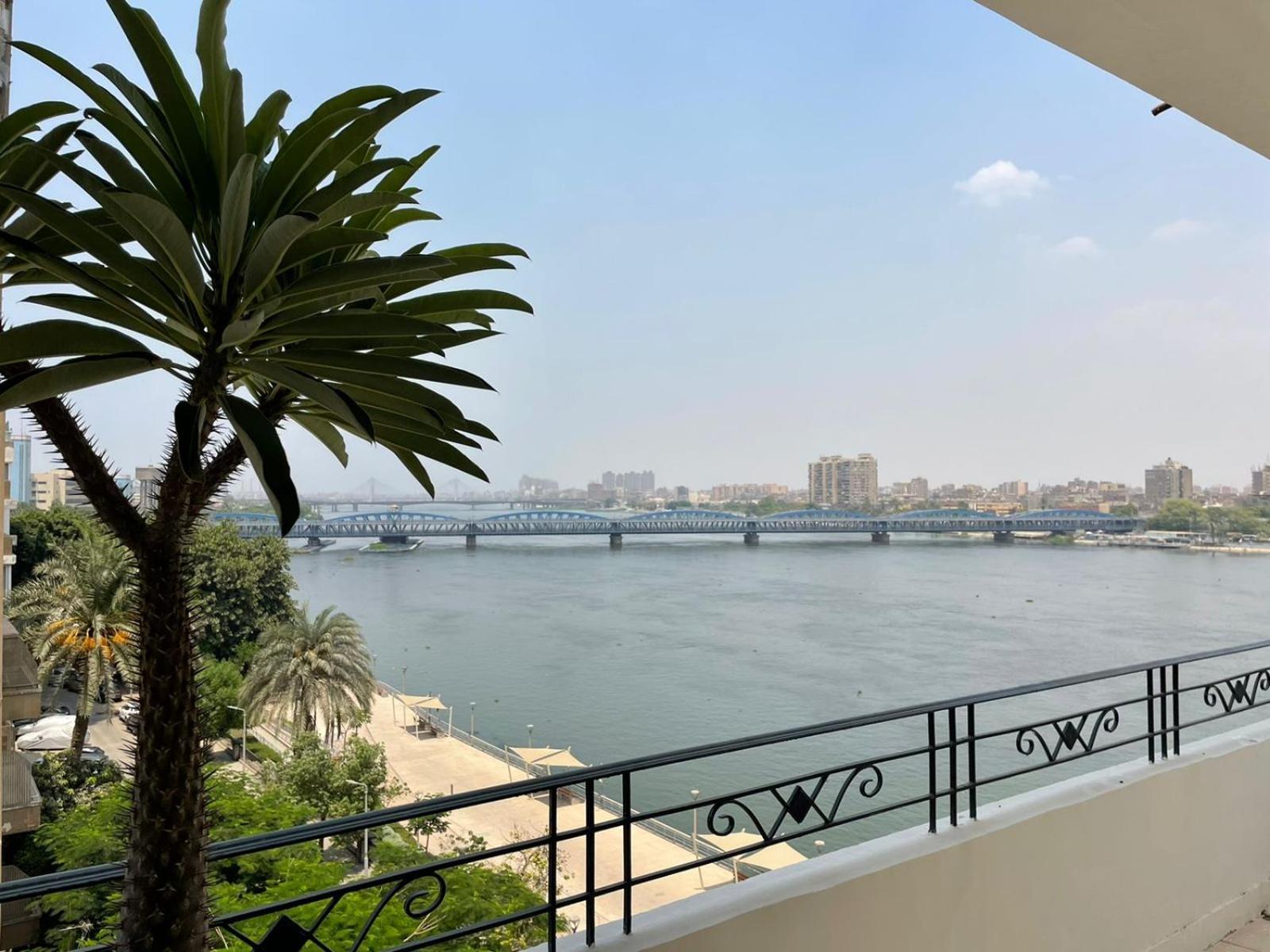 Luxury On The Nile - Zamalek Apartments Cairo Exterior photo